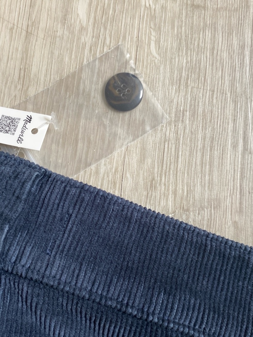 Madewell Women's Corduroy Barrel Leg Pants - Blue - Picture 4 of 7